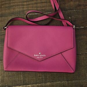 EUC Kate Spade Cedar Street Envelope Crossbody Bag